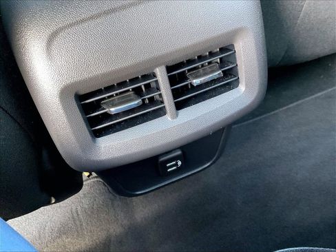 Used 2022 Chevrolet Equinox LT AWD/4WD image 27