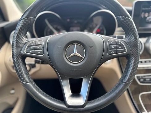 Used 2017 Mercedes-Benz C 300 4MATIC Sedan image 20
