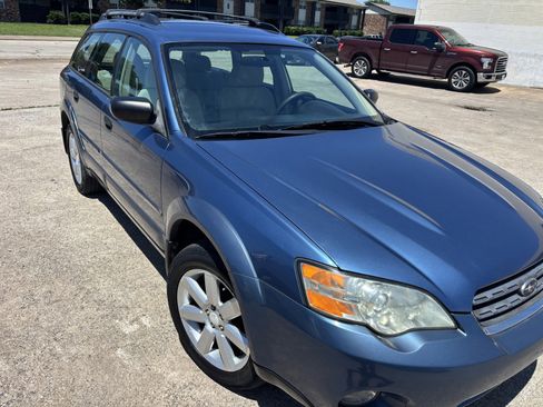 Used 2007 Subaru Outback 2.5i AWD/4WD image 1