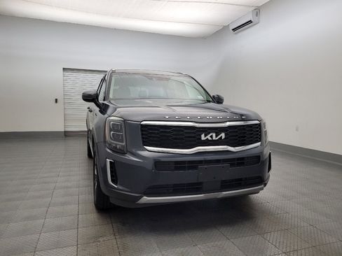 Used 2022 Kia Telluride EX w/ EX Premium Package image 14