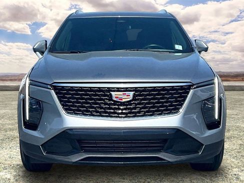 Certified 2025 Cadillac XT4 Premium Luxury image 2