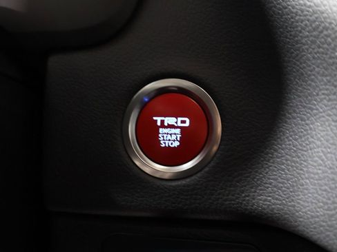 Used 2024 Toyota Tundra Limited image 26