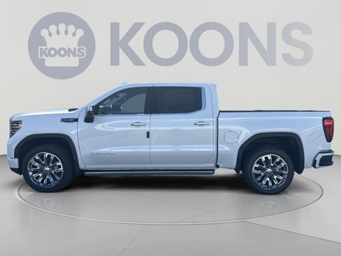 New 2026 GMC Sierra 1500 Denali w/ Denali Reserve Package AWD/4WD image 2