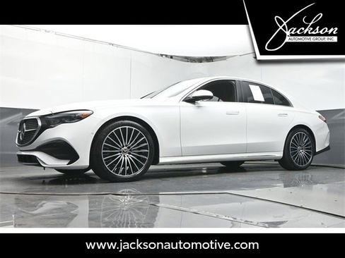 Used 2025 Mercedes-Benz E 350 Sedan image 36