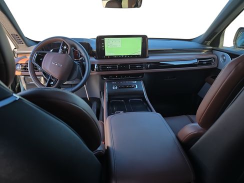 New 2026 Lincoln Aviator Reserve image 9