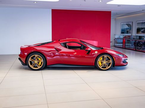 Used 2025 Ferrari 296 GTS RWD image 32