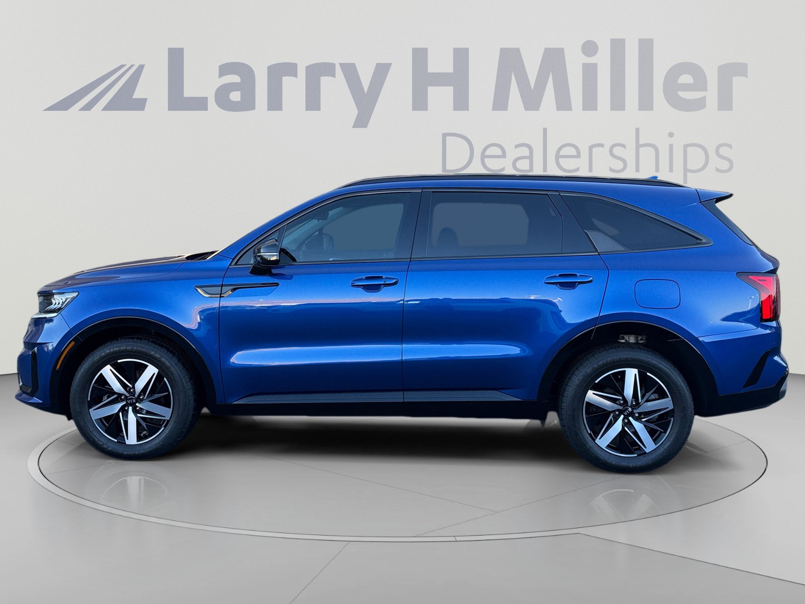 Used 2021 Kia Sorento EX FWD image 2