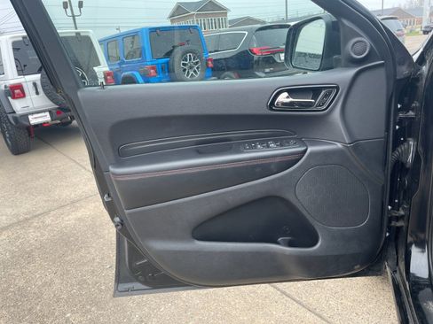 Used 2025 Dodge Durango GT image 11