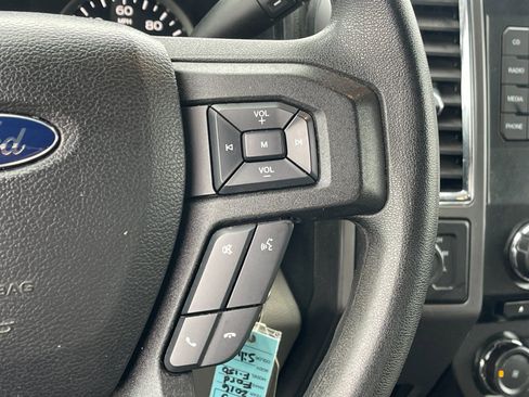 Used 2016 Ford F150 XLT image 24