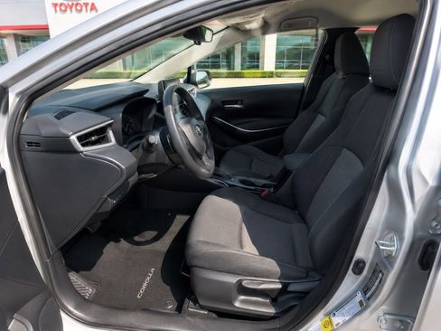 Used 2023 Toyota Corolla SE FWD image 8