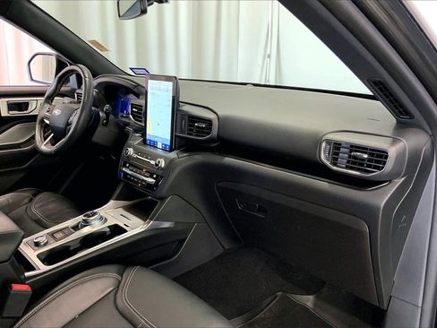 Used 2020 Ford Explorer ST w/ ST Street Pack image 28