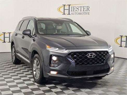 Used 2020 Hyundai Santa Fe SEL w/ Convenience Package image 2