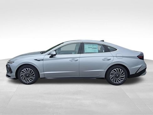 New 2025 Hyundai Sonata SEL FWD image 5