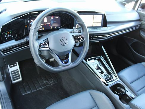 Certified 2023 Volkswagen Golf 20th Anniversary Edition image 10