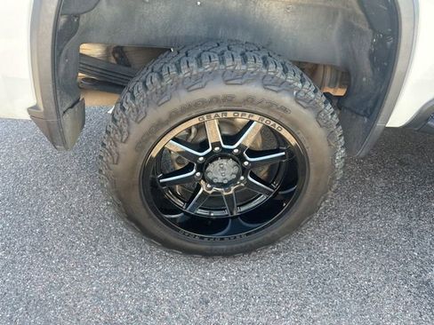 Used 2020 Chevrolet Silverado 2500 LT image 11