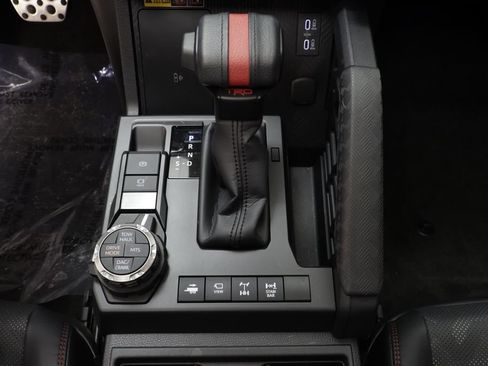 Used 2025 Toyota 4Runner TRD Pro AWD/4WD image 15