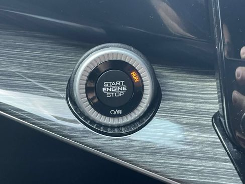 Used 2022 Jeep Wagoneer Series II RWD image 20