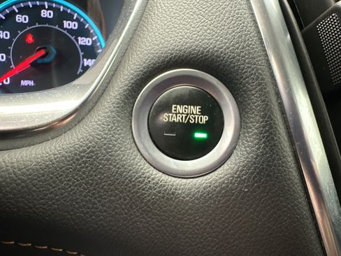 Used 2021 Chevrolet Traverse LT w/ LPO, Floor Liner Package image 23