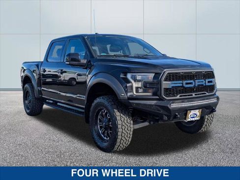 Used 2018 Ford F150 Raptor w/ Equipment Group 802A Luxury image 7