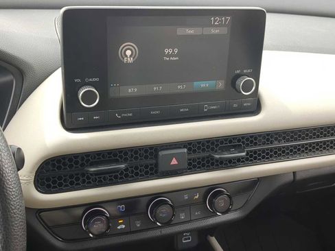 Used 2025 Honda HR-V LX image 18