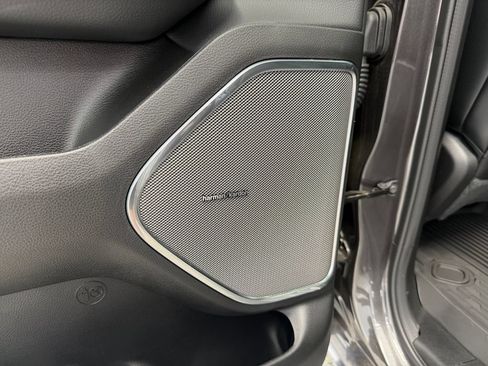New 2026 RAM 1500 Laramie AWD/4WD image 19