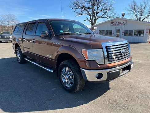 Used 2011 Ford F150 XLT w/ XLT Chrome Pkg AWD/4WD image 3