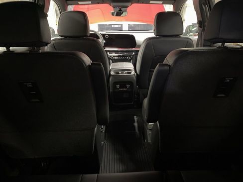 New 2026 Chevrolet Traverse Z71 w/ Driver Confidence Package image 16