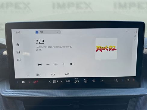 Used 2025 Ford Explorer ST-Line w/ ST-Line Street Pack image 19