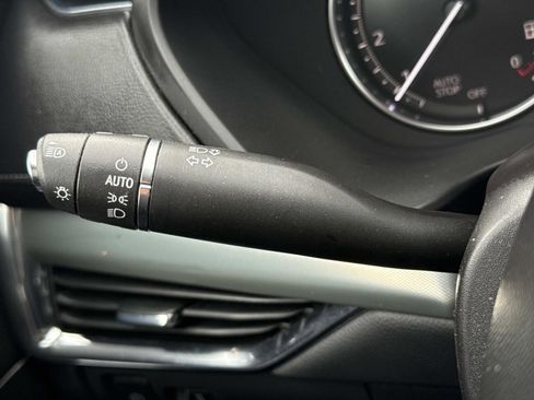 Used 2023 Cadillac XT4 Premium Luxury image 15