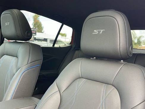 New 2026 Buick Envista Sport Touring w/ Convenience I Package FWD image 13