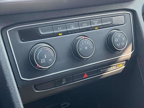 Used 2019 Volkswagen Atlas S image 31