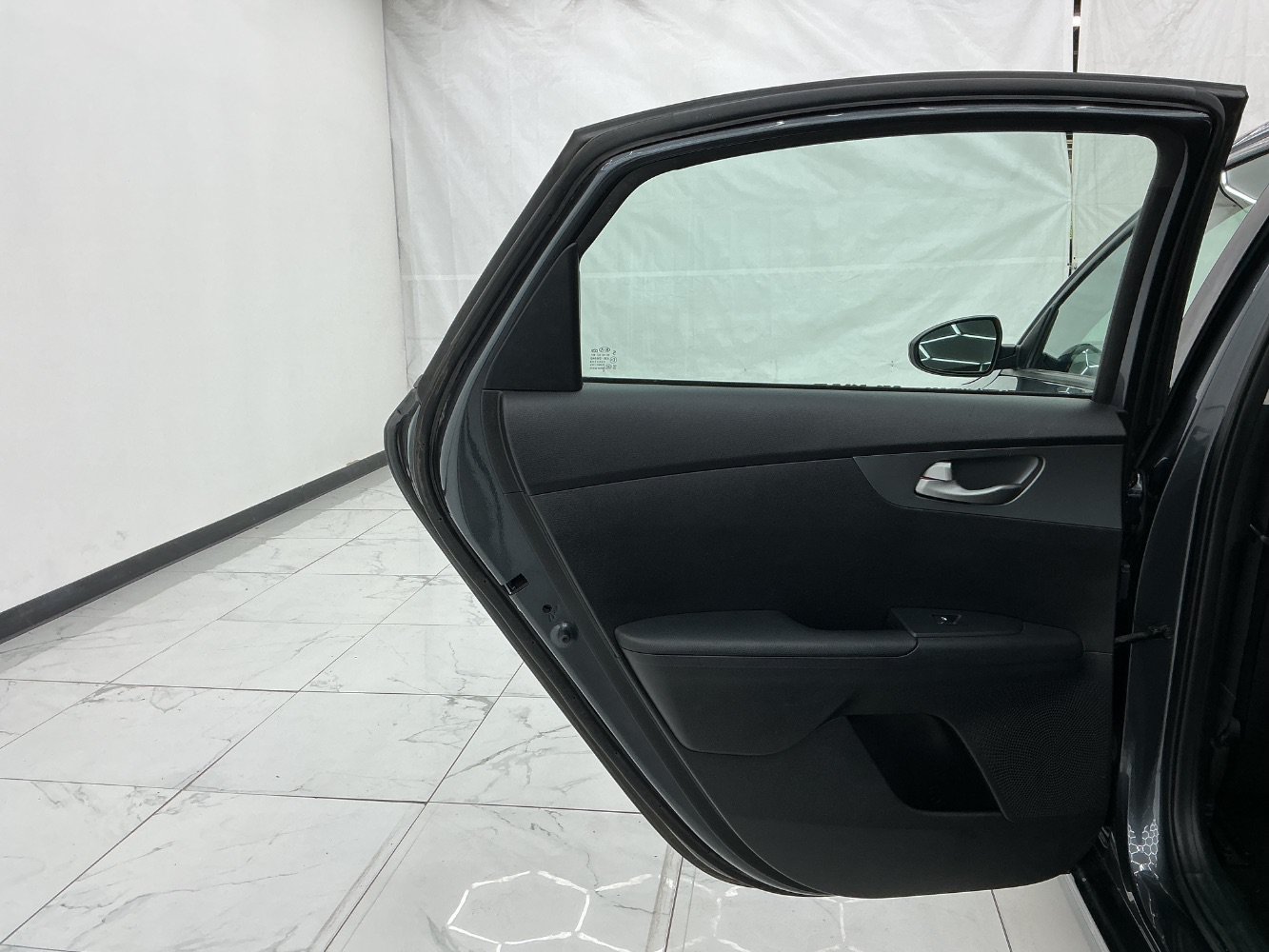 Used 2020 Kia Forte LXS FWD image 24