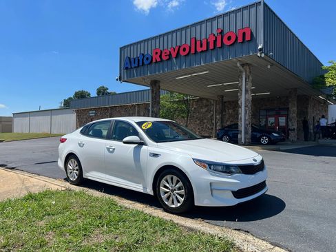 Used 2016 Kia Optima LX w/ Option Group 014 FWD image 1