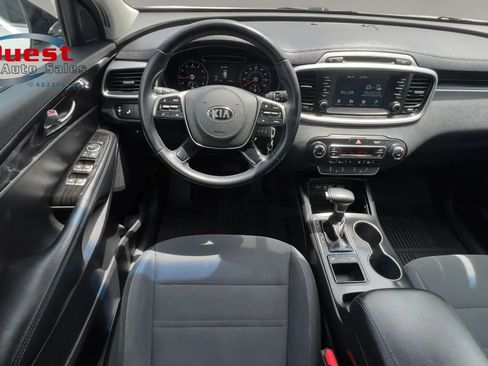 Used 2019 Kia Sorento FWD w/ LX Convenience Package image 24
