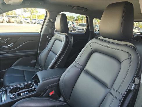 Certified 2022 Lincoln Corsair FWD image 16