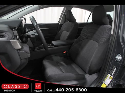 Certified 2025 Toyota Camry LE w/ Convenience Package AWD/4WD image 5
