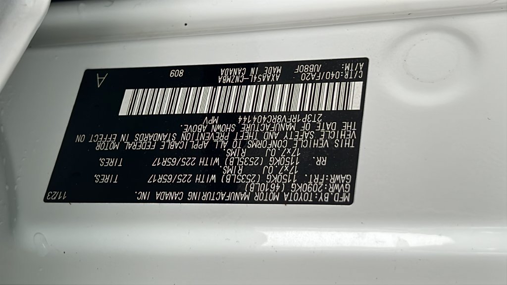 Used 2024 Toyota RAV4 XLE AWD/4WD image 24