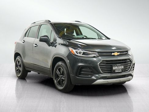 Used 2020 Chevrolet Trax LT w/ LT Convenience Package AWD/4WD image 7