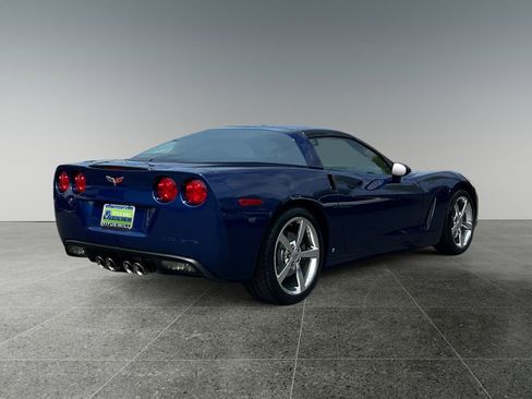 Used 2007 Chevrolet Corvette Coupe w/ Preferred Equipment Group RWD image 8