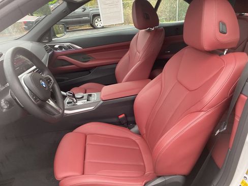 Used 2023 BMW 430i Convertible w/ M Sport Package image 11