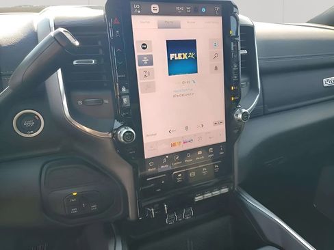 New 2025 RAM 2500 Laramie AWD/4WD image 60