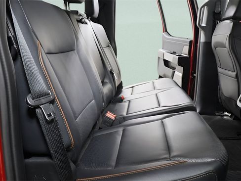 Used 2025 Ford F250 Lariat image 17