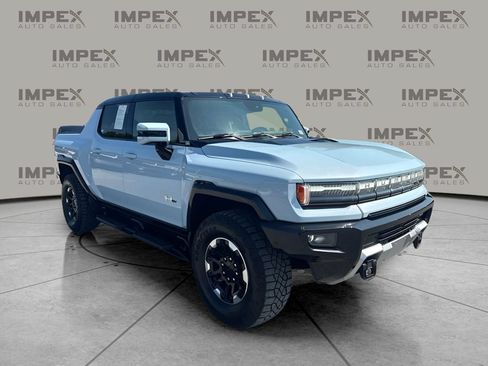 Used 2024 GMC Hummer EV 2X w/ Extreme Off-Road Package AWD/4WD image 8