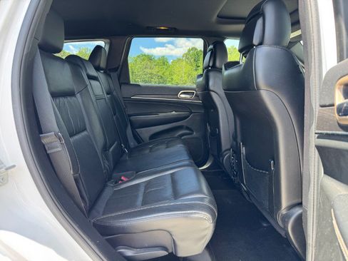 Used 2015 Jeep Grand Cherokee Limited AWD/4WD image 18