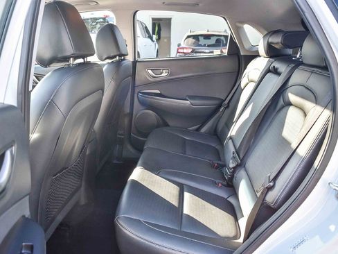 Used 2021 Hyundai Kona Limited image 17