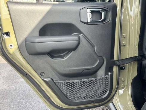 New 2025 Jeep Wrangler Rubicon w/ Technology Group image 13