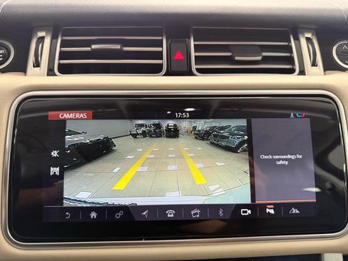 Used 2019 Land Rover Range Rover HSE AWD/4WD image 17