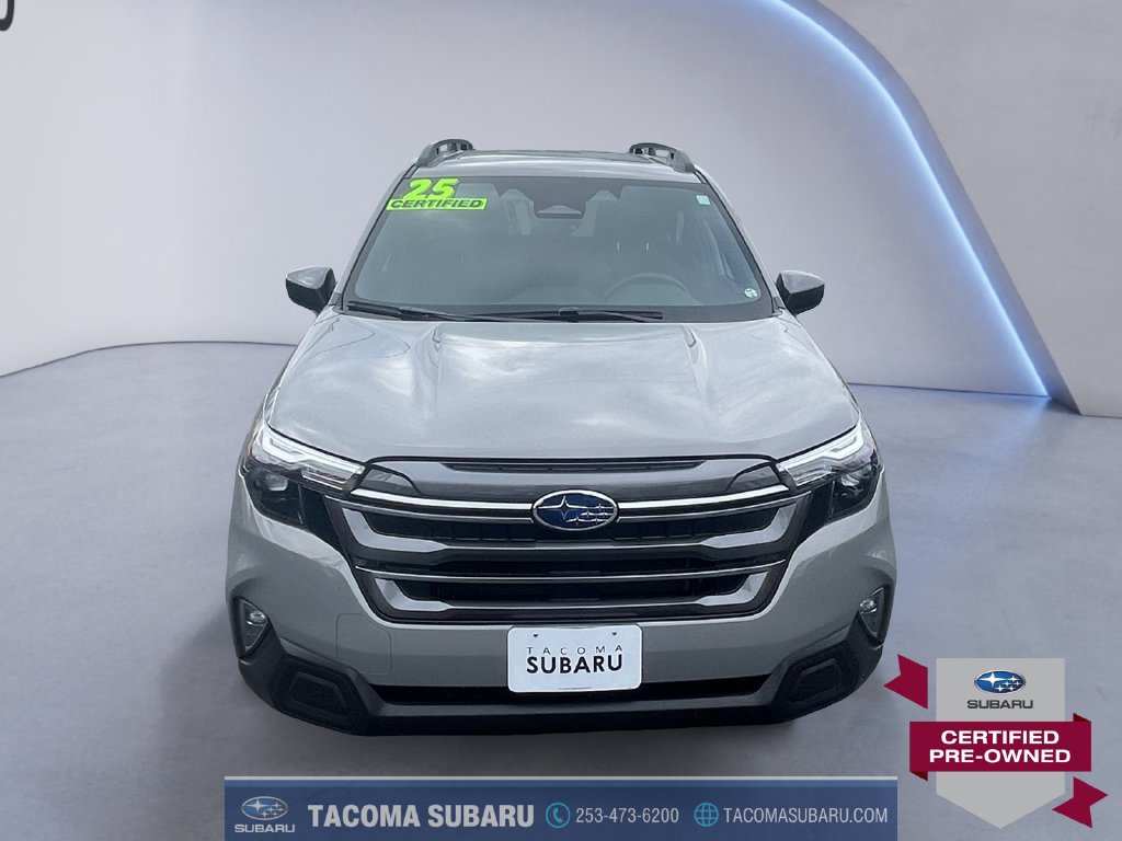 Used 2025 Subaru Forester Premium AWD/4WD image 8