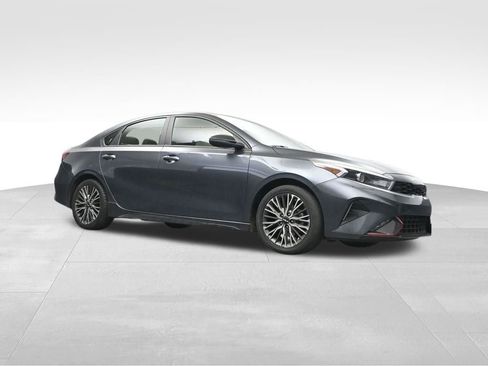 Used 2023 Kia Forte GT-Line FWD image 15