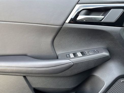 New 2026 Mitsubishi Outlander SE AWD/4WD image 11